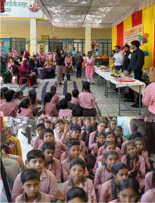 झाँसी के सभी सरकारी स्कूलों में पहली बार हुआ मेगा पीटीएम और संगोष्ठी का आयोजन